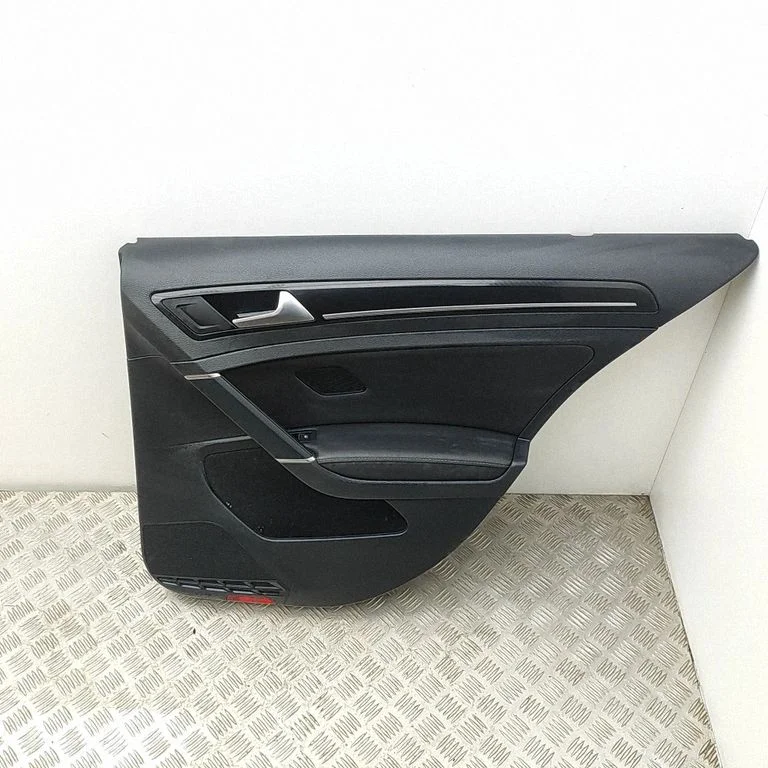 Rear door card panel trim 5G4868074C