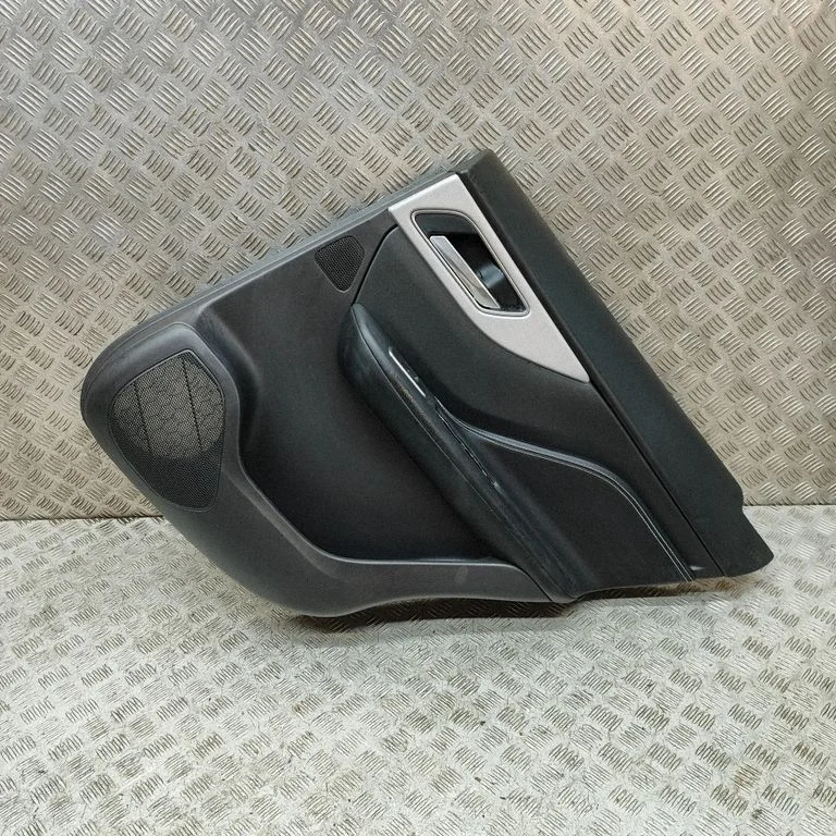 Tagumiste uste sisevooder – Jaguar F-Pace (2016-)