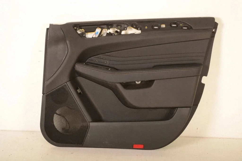Front door card panel trim – Mercedes-Benz ML-Class W166 (2012-2017)