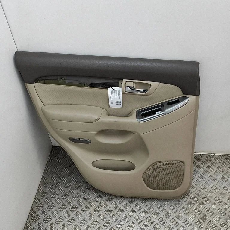 Tagumiste uste sisevooder – Toyota Land Cruiser (J120) (2002-2009)