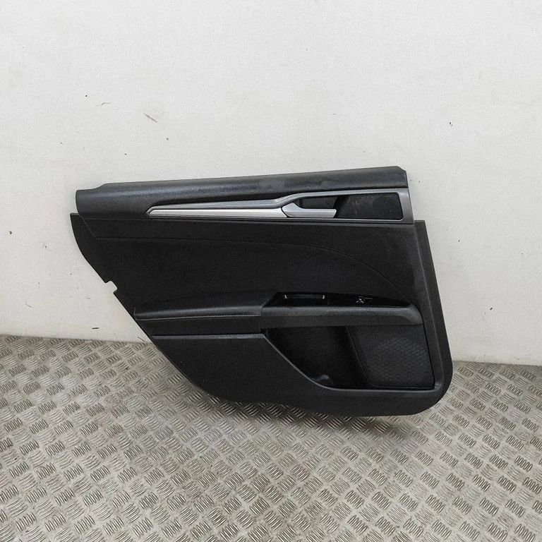 Aizmugurējo durvju apšuvums DS73F27659U