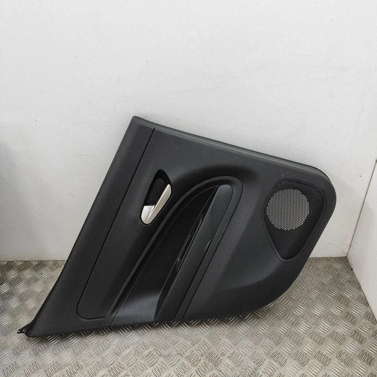 Aizmugurējo durvju apšuvums 7357709480