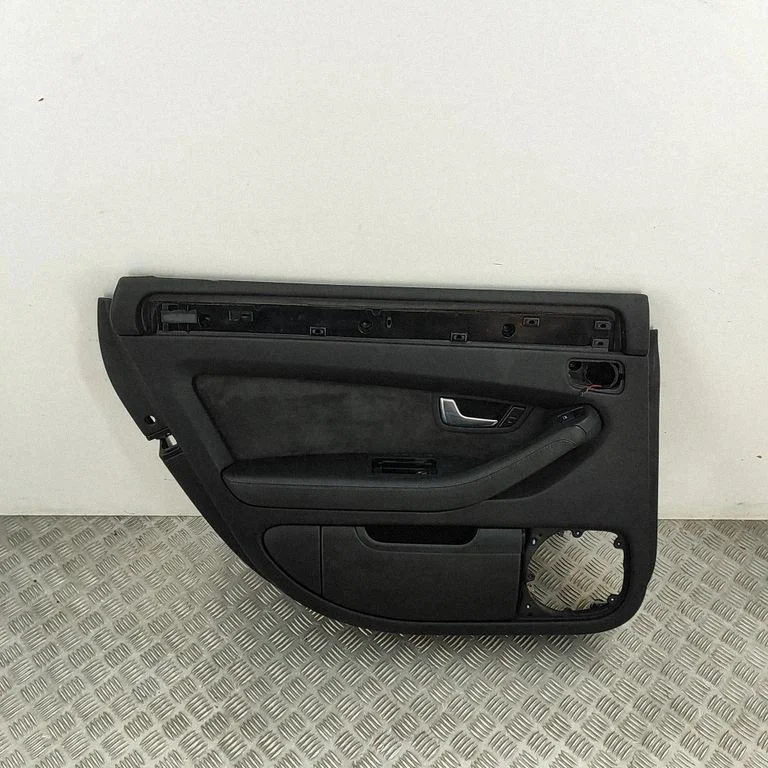 Aizmugurējo durvju apšuvums 4E0868065A