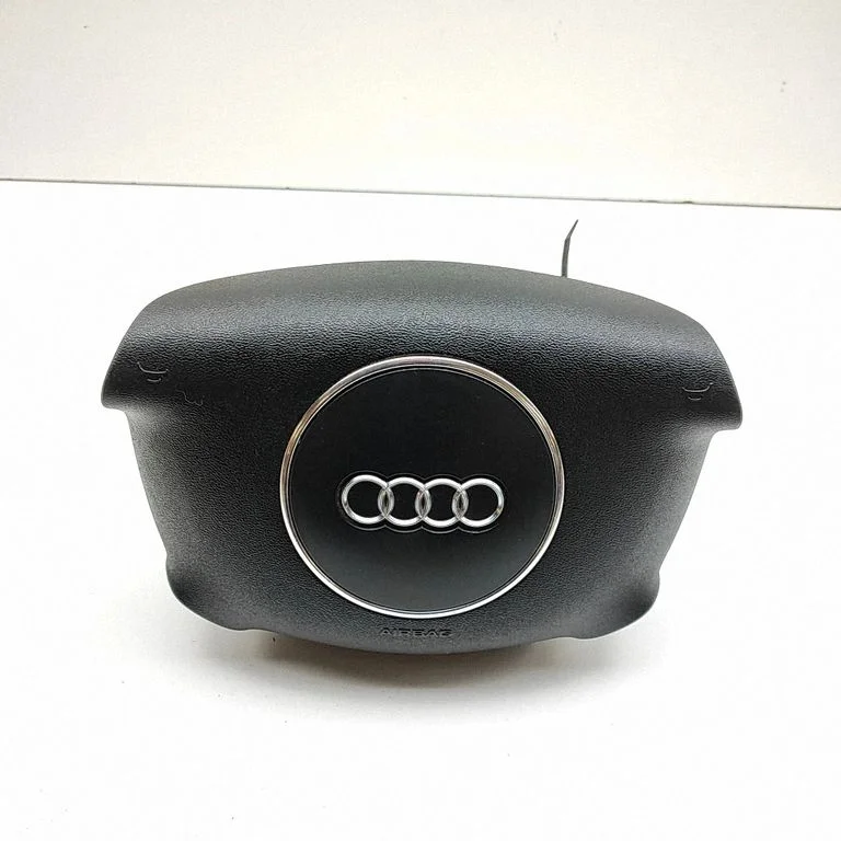 Steering wheel airbag – Audi A3 S3 8P (2003-2012)