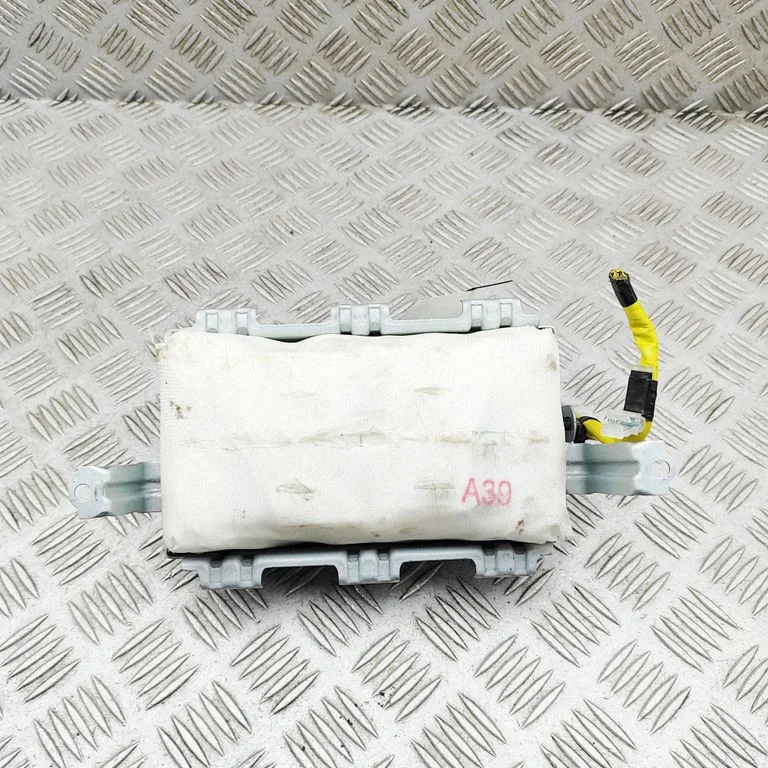 Pasažiera drošības spilvens – Toyota Hilux (AN120, AN130) (2015-2020)