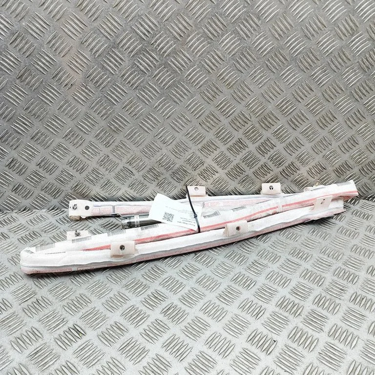 Katuse turvapadi (kardin) 3G8880741G