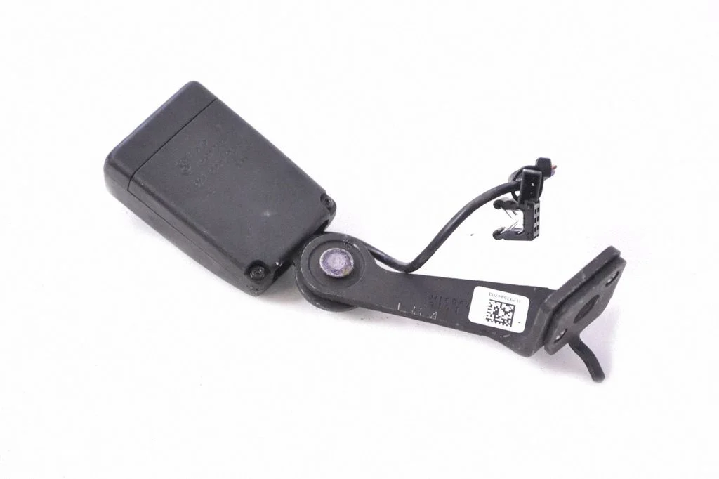 Rear seatbelt buckle – BMW 3 Series F30 F35 F31 (2012-2018)