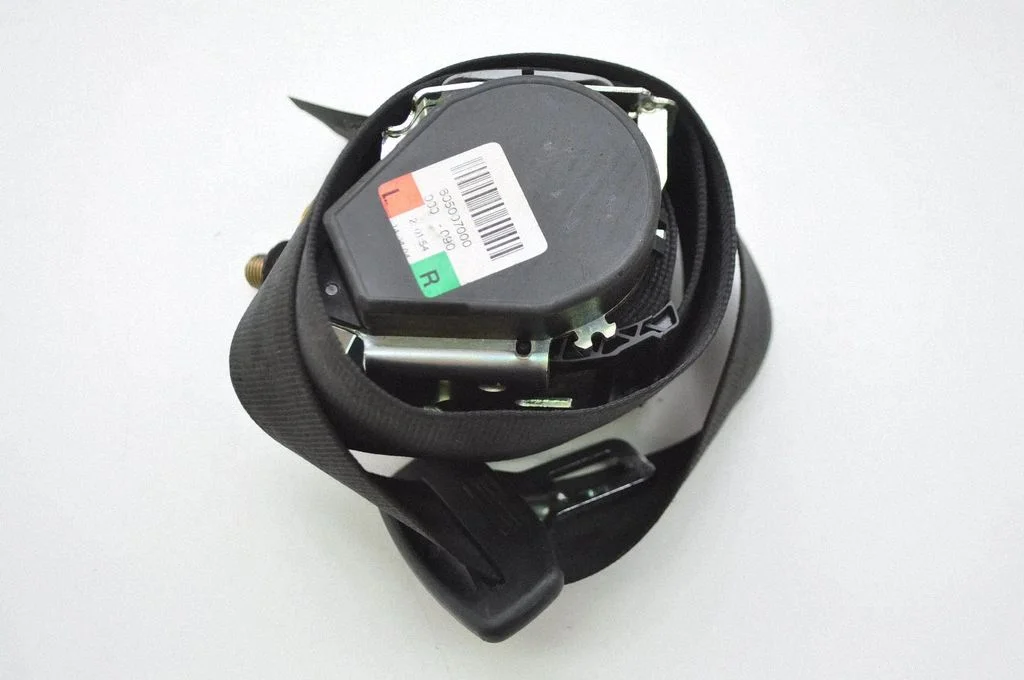 Aizmugurējā drošības josta 4F0857805E
