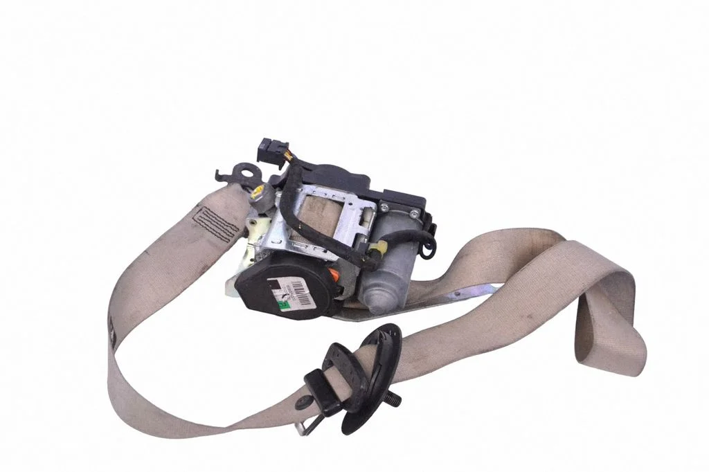 Front seatbelt – BMW 7 Series F01 F02 F03 F04 (2008-2016)