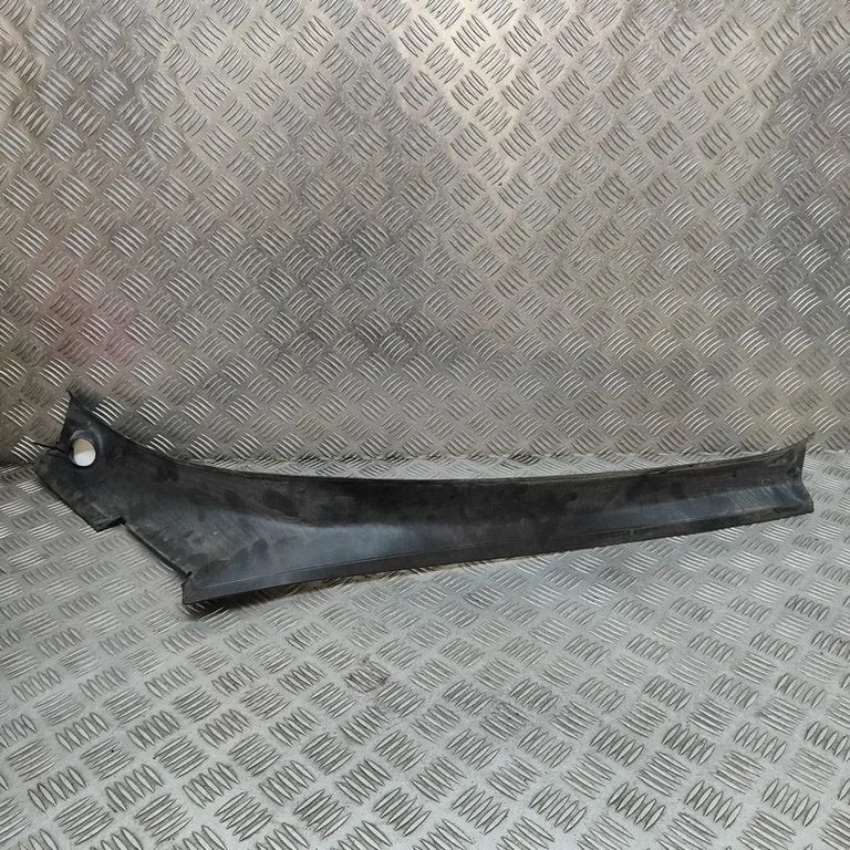 Muu pagasiruumi viimistluse osa 104732100E