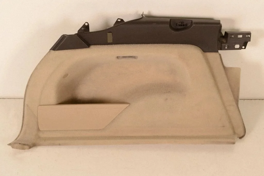 Trunk/boot side trim panel 7P6863819A
