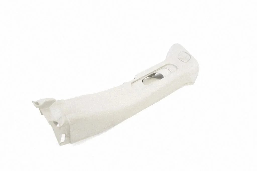 (B) pillar trim (bottom) – Chrysler Voyager (2008-2016)