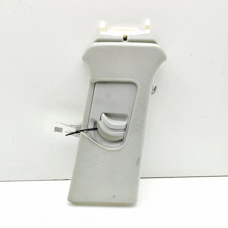 (B) pillar trim (top) – Audi Q3 8U (2011-2016)