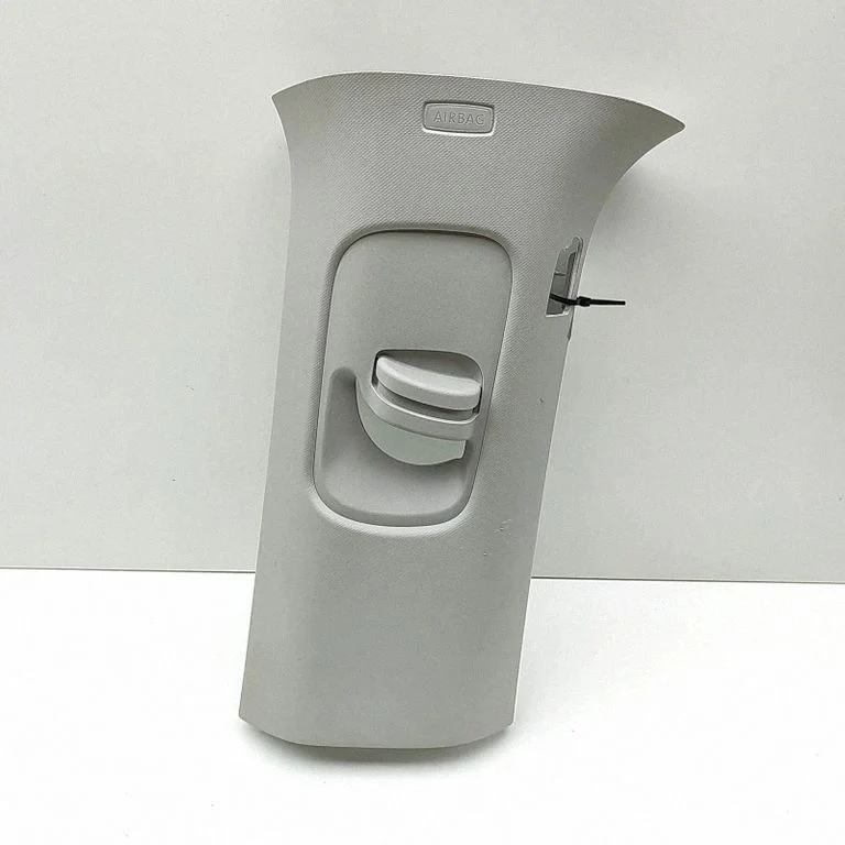 (B) pillar trim (top) 1T3868312A