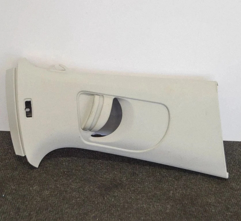 (B) pillar trim (top) – Volkswagen e-Golf (2014-)