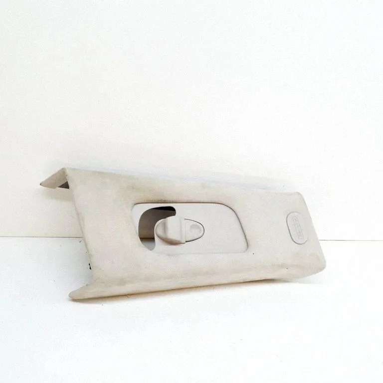 (B) pillar trim (top) 670013369