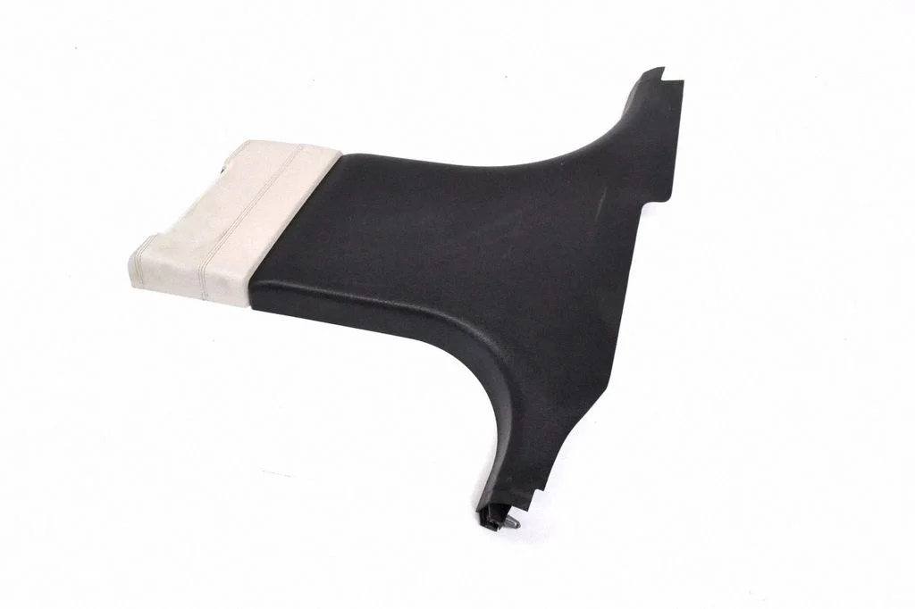 (B) pillar trim (bottom) 4235802