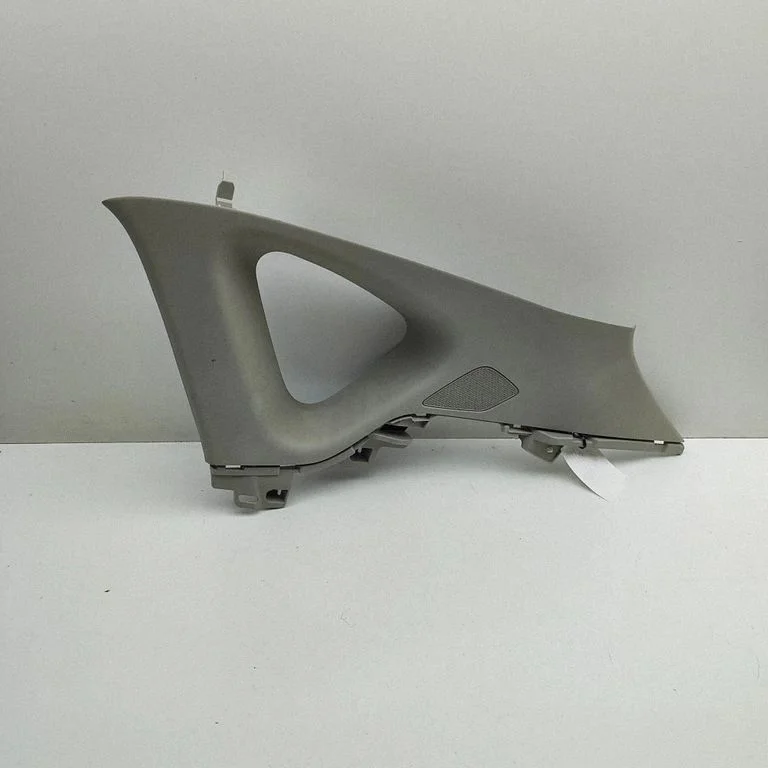 (C) pillar trim KB8C68250B75