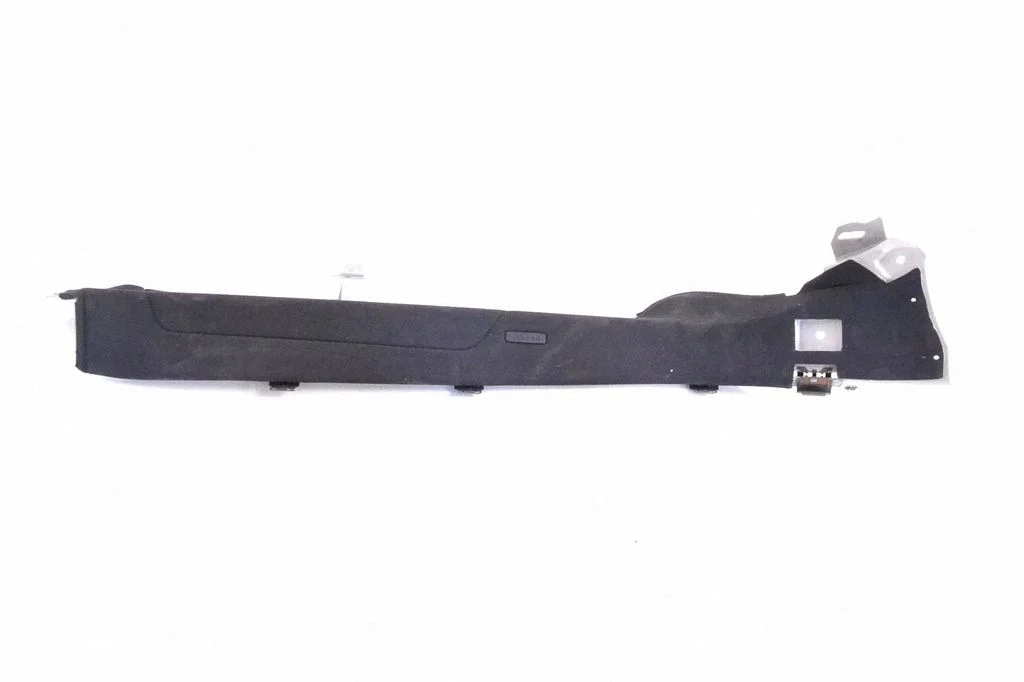 (C) pillar trim – Mercedes-Benz CLS-Class C218 X218 (2011-2017)