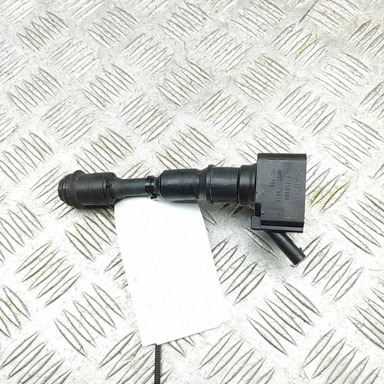 High voltage ignition coil 31358940