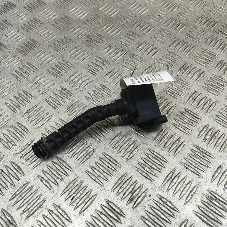 High voltage ignition coil 32140176