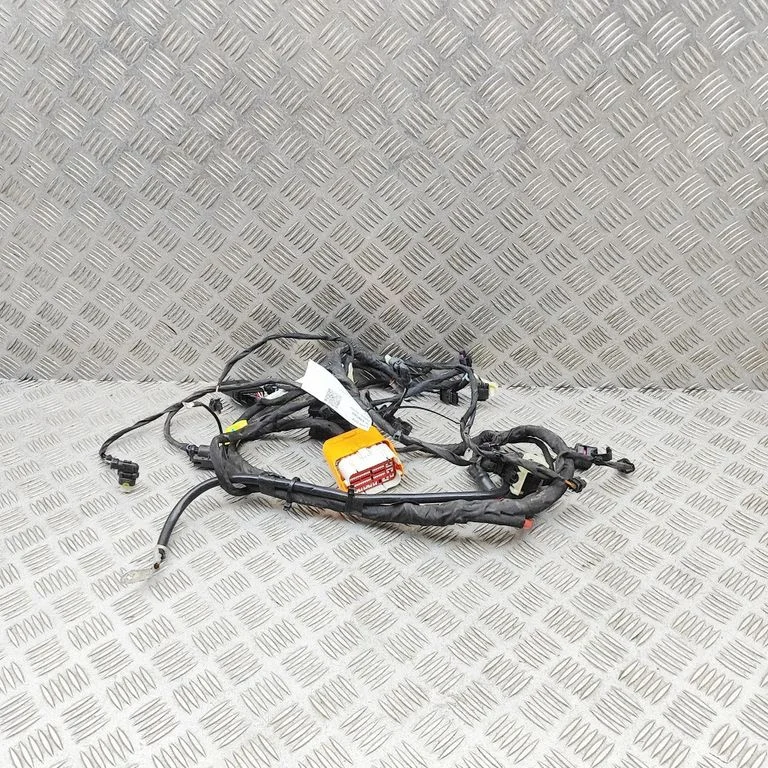 Motora vadu instalācija 34086784
