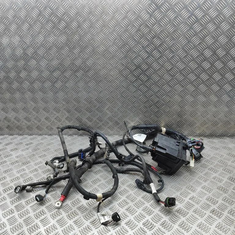 Motora vadu instalācija 8200587121