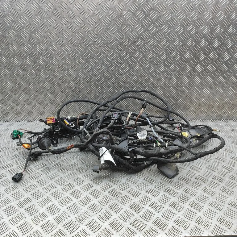 Motora vadu instalācija 10A937545