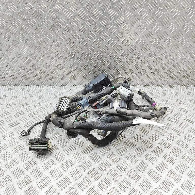 Motora vadu instalācija KK2T9K499CCE