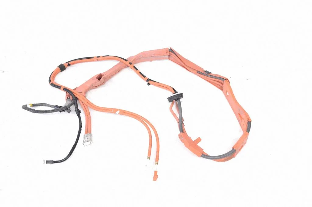 Mootori juhtmestik 821642410 – Lexus RC (2014-)