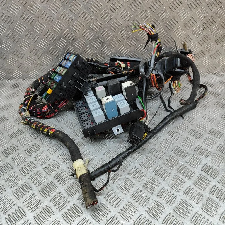 Motora vadu instalācija 99661021000
