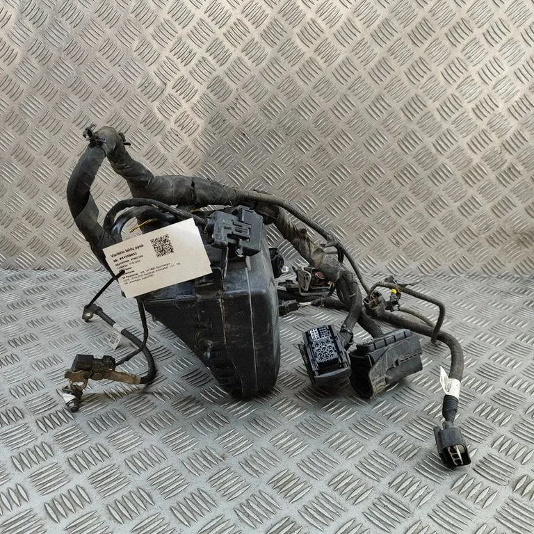 Motora vadu instalācija 912H0D4280
