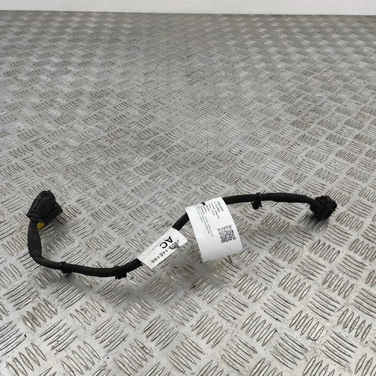 Motora vadu instalācija J9D314E190AC