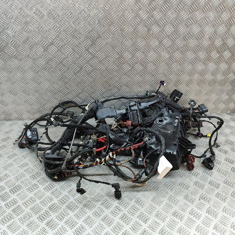 Motora vadu instalācija 3Q0927903