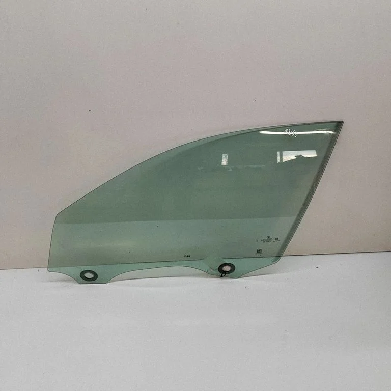 Esiukse põhiklaas (kaheukselise) – BMW 2-seeria F44 (2019-2024)