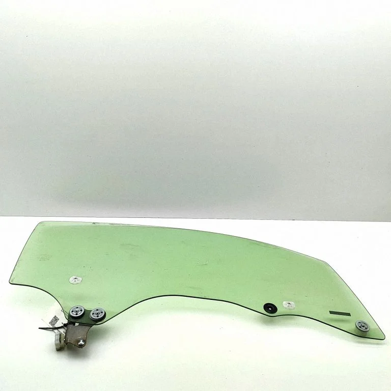 Front door window/glass (coupe) SU003G0053