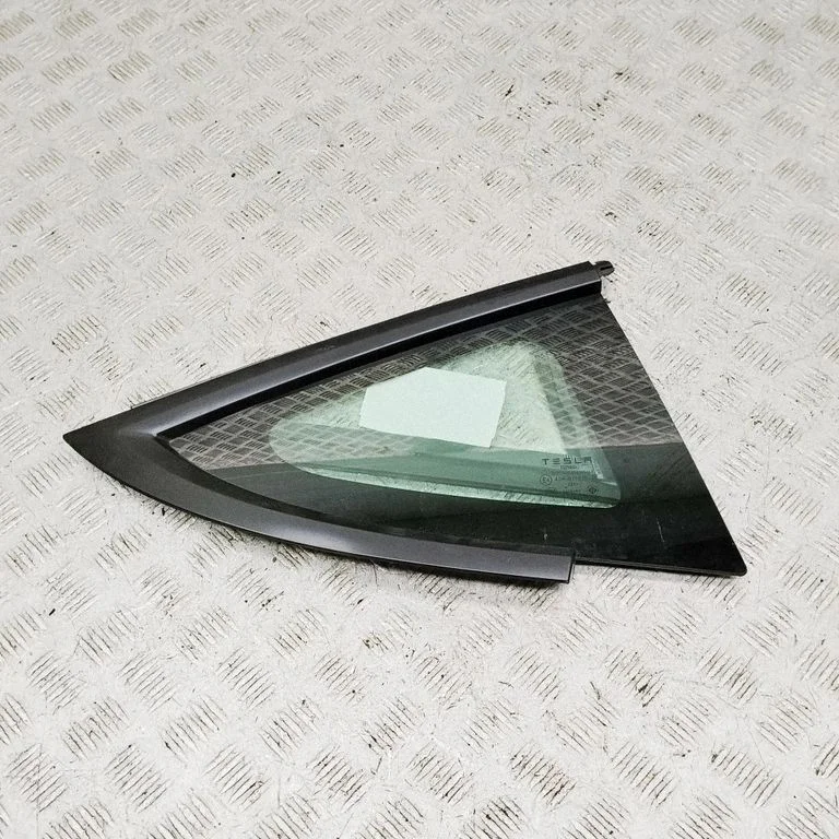 Tagumine kere külgklaas 43R011570