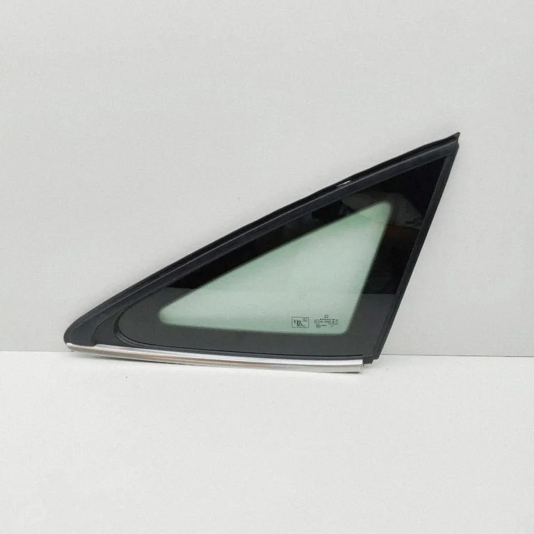 Rear side window 89E845298