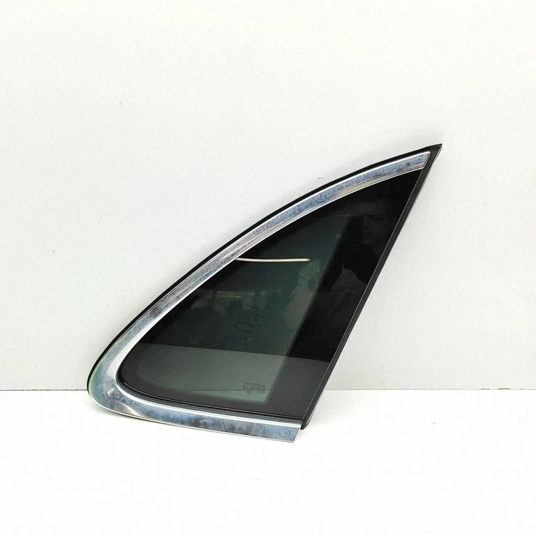 Rear side window 95B845298DB