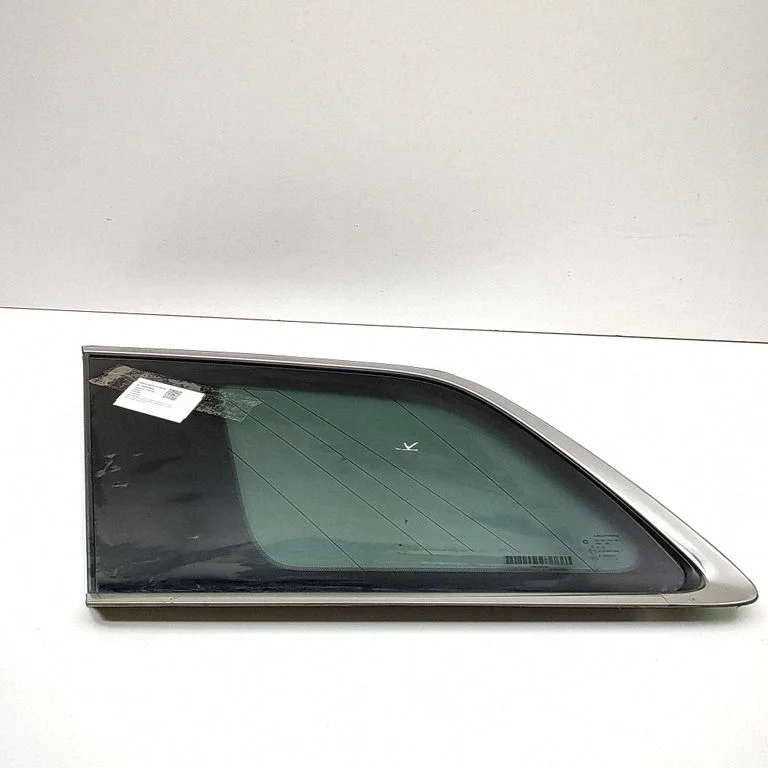 Rear side window 512147AB