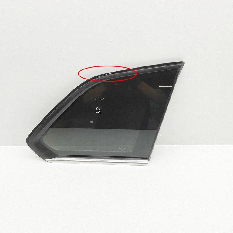 Rear side window 5H9845298T