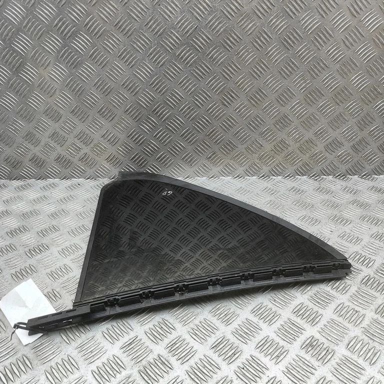 Rear side window A1677304802