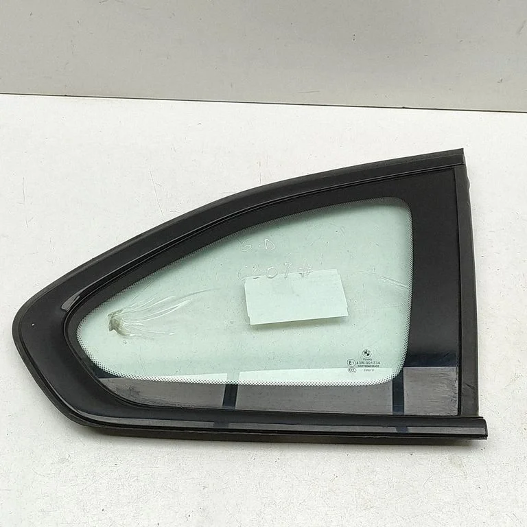 Rear side window 7406870