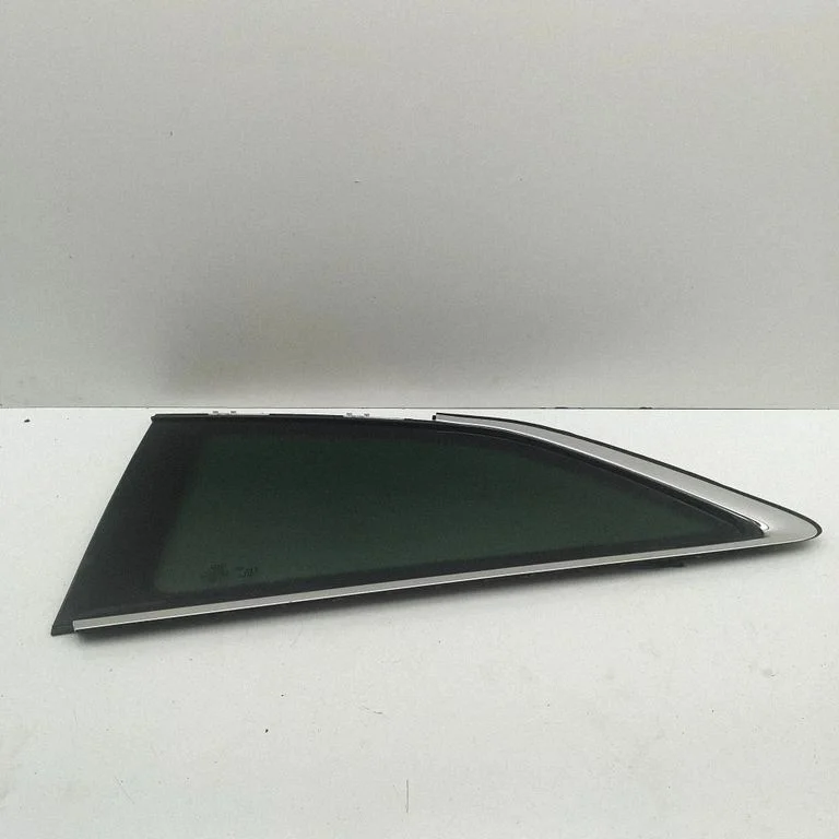 Rear side window 8W6845297M