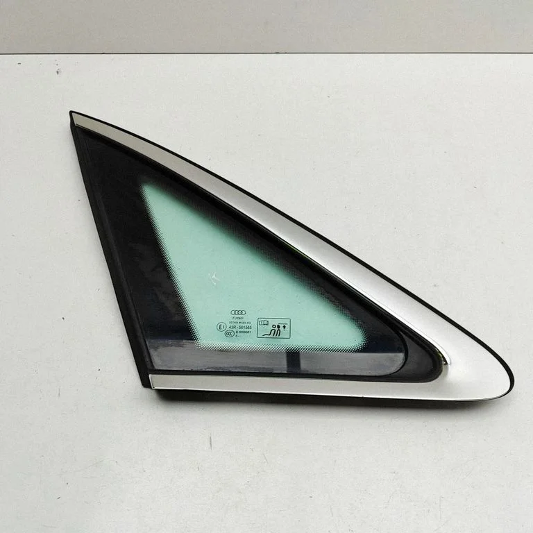 Rear side window 8W5845297D