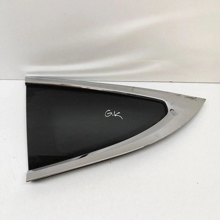Rear side window – Tesla Model Y (2020-)