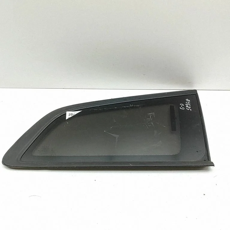 Aizmugurējais sāna virsbūves stikls 32132157