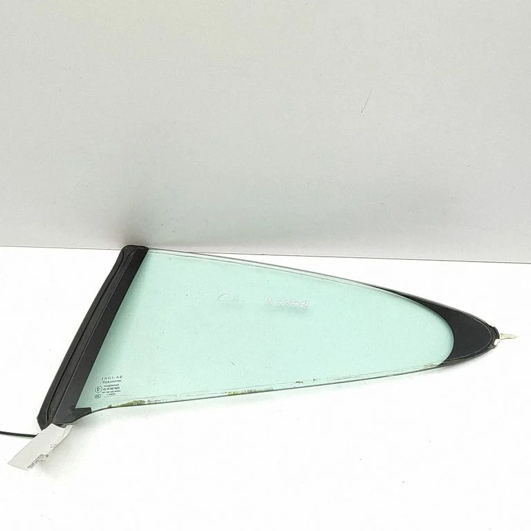 Rear side window 6W8329751AN