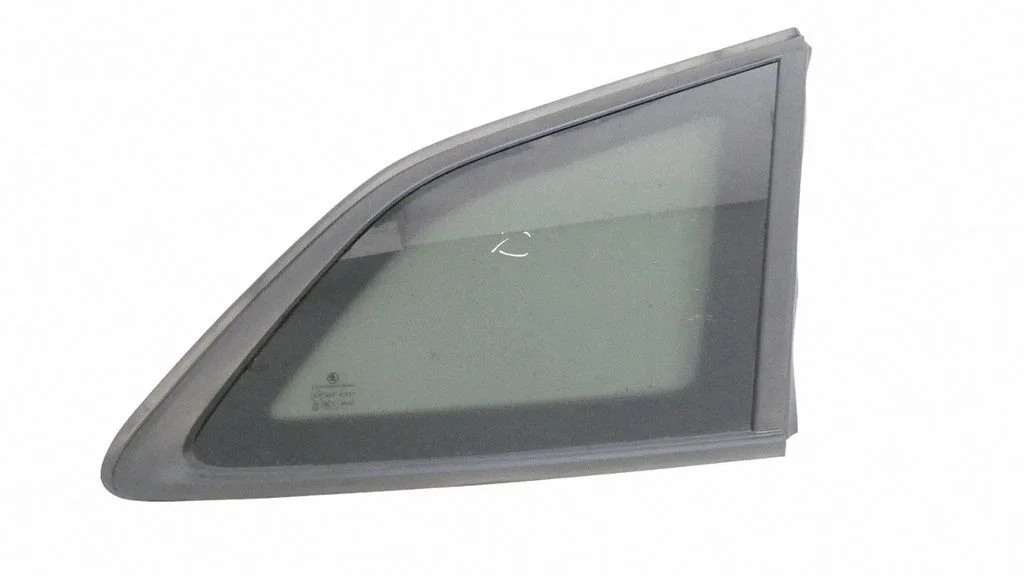 Rear side window 5LG845298A