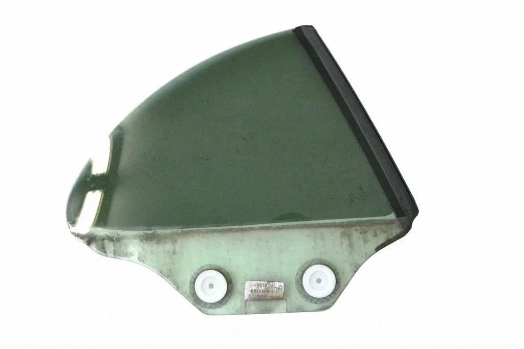 Rear side window 7219888